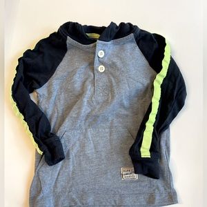 OshKosh long sleeve hooded tee 18-24 mo